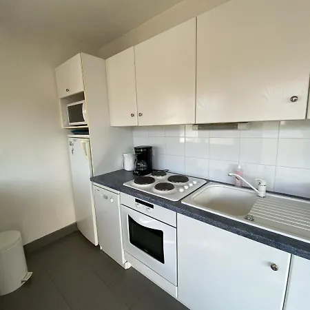 T2 Avec Terrasse Sud, Acces Et Parking Securise A - Fr-1-374-85 דירה *