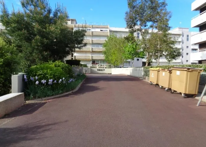 T2 Avec Terrasse Sud, Acces Et Parking Securise A - Fr-1-374-85 *