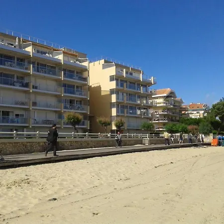 Apartament T2 Avec Terrasse Sud, Acces Et Parking Securise A - Fr-1-374-85